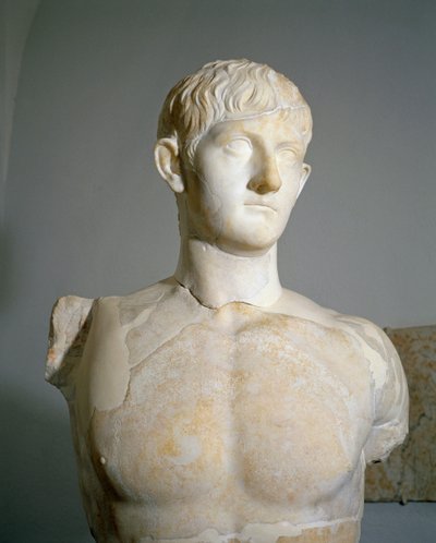 Civilisation romaine, Statue en marbre de Drusus III, fils de Germanicus et Agrippine l