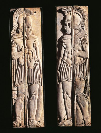 Civilisation romaine, paire de sculptures en os de guerriers, de Préneste, région du Latium, Italie - Roman