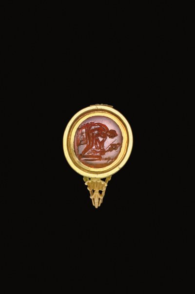 Pierre de bague romaine dans un cadre moderne - Roman