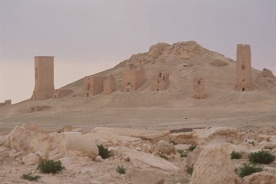 Tombes tour, y compris la tombe tour d