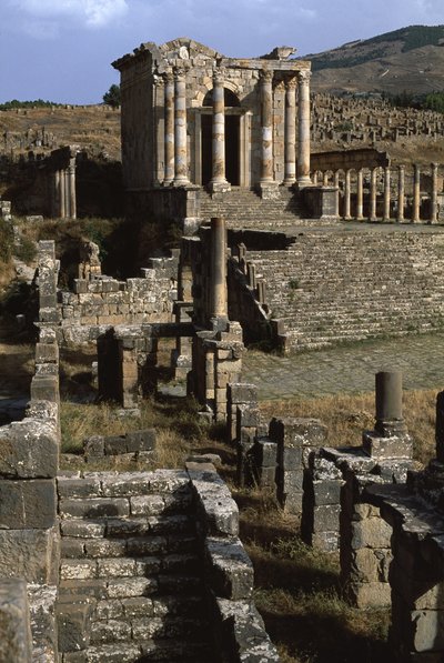 Vue du temple de la famille Septimian, Haute période impériale (27 av. J.-C.-395 apr. J.-C.) - Roman Imperial Period
