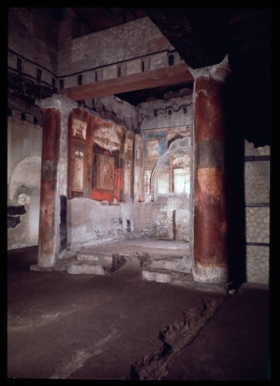 Autel du Temple (collège) des augustales, 5ème siècle av. J.-C.-1er siècle apr. J.-C. - Roman Roman
