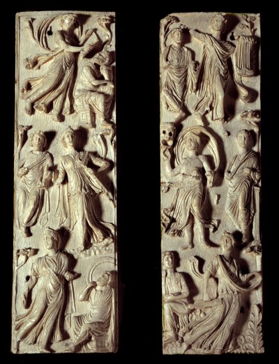 Rome antique : diptyque en ivoire sculpté représentant six muses et six poètes (ou philosophes) - Roman Roman