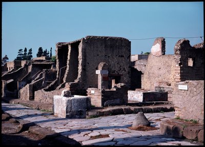 Carrefour entre cardo V et decumanus inférieur, 5ème siècle av. J.-C.-1er siècle apr. J.-C. - Roman Roman