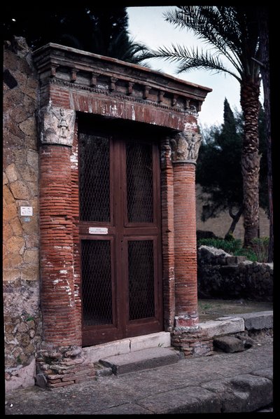 Porte de la casa del Gran portale, 5ème siècle av. J.-C. - 1er siècle apr. J.-C. - Roman Roman