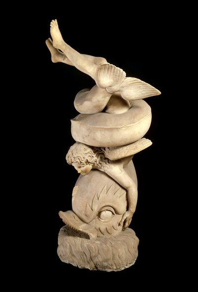 Art romain : Éros sur un dauphin Sculpture d