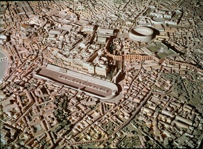 Art romain : modèle représentant la ville de Rome sous l