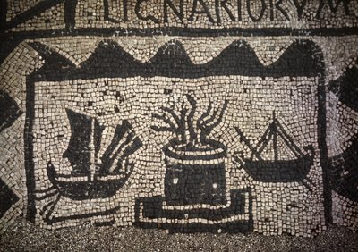 Marine marchande romaine et phare, ancienne Ostie, Piazza delle Corporazioni - Roman Roman
