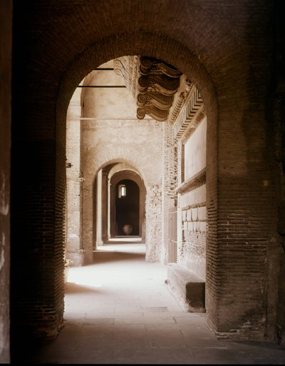 Le tabularium est sous le Capitole et était le lieu où les archives étaient conservées - Roman Roman