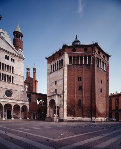 Vue extérieure du baptistère - Romanesque