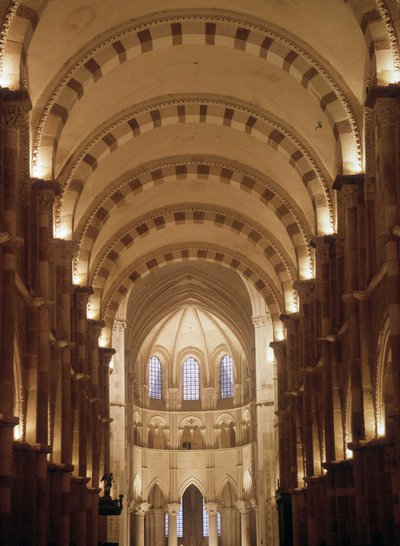 Intérieur de la Cathédrale de Vézelay - Romanesque
