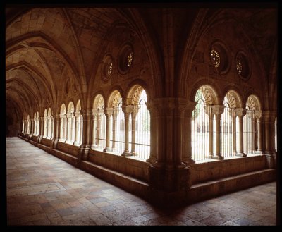 Vue du cloître de la Cathédrale Sainte Thècle à Tarragone - Romanesque