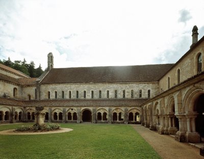 Vue du cloître de l