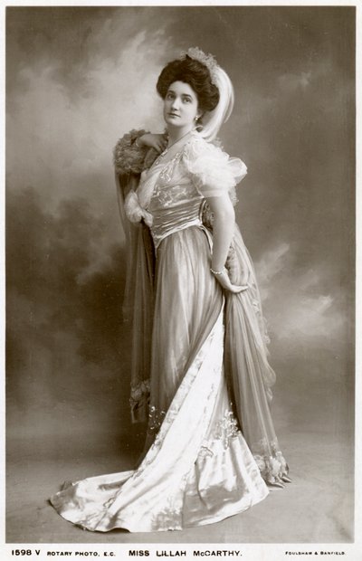 Lillah McCarthy, actrice et directrice de théâtre britannique, vers 1900 - Rotary Photo