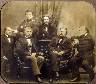 Léon Tolstoï et Dmitri Grigorovitch avec Ivan Gontcharov, Ivan Tourgueniev, Alexander Drushinin et Al - Russian Photographer