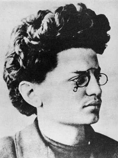 Léon Trotsky en jeune étudiant - Russian Photographer