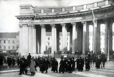 Manifestation étudiante, Saint-Pétersbourg, 1905 - Russian Photographer