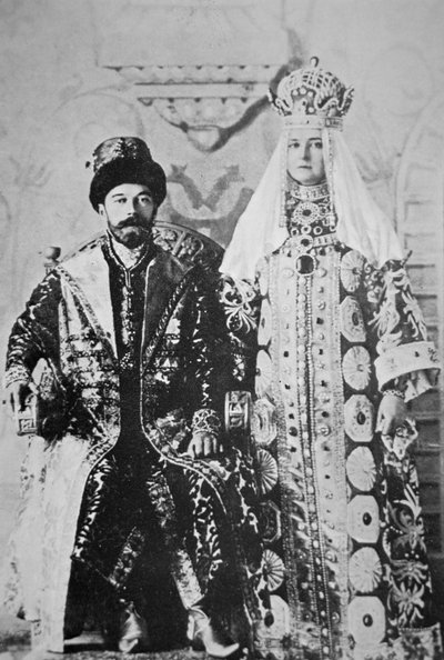 Tsar Nicolas II et Tsaritsa Alexandra en tenue de couronnement, mai 1896 - Russian Photographer