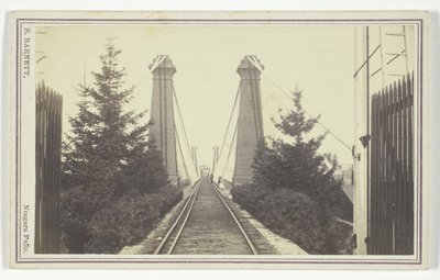 Pont suspendu ferroviaire, chutes du Niagara - S. Barnett
