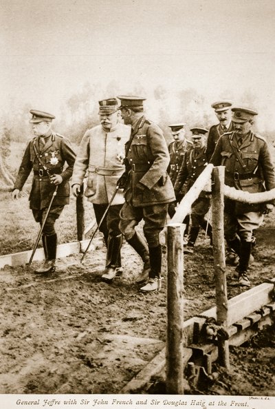 Le général Joffre avec Sir John French et Sir Douglas Haig au front, 1914-19 - S. d A. Photography
