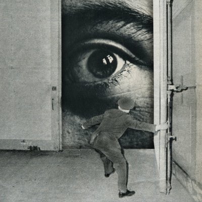 Un regard surréaliste au-delà de la porte - Sammy Slabbinck