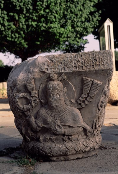 Chapiteau montrant Khosrow II en guerrier victorieux, vers 620 - Sasanian School