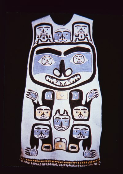 Robe Chilkat, tribu Tlingit - School American