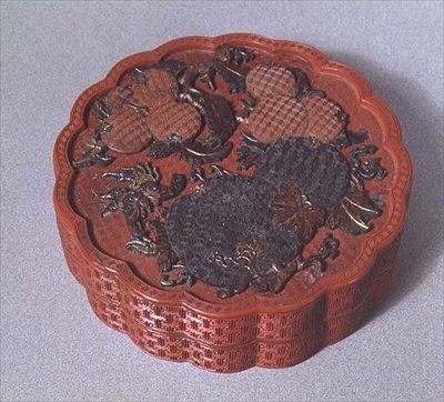 Boîte avec décoration ocre, verte et brune - School Chinese