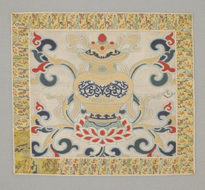 Huit objets précieux bouddhistes, vase - School Chinese