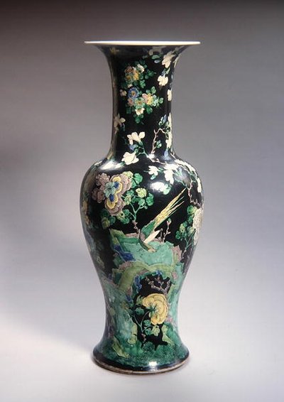 Grand vase Famille Noire Yen Yen, période Kangxi (1662-1722) - School Chinese