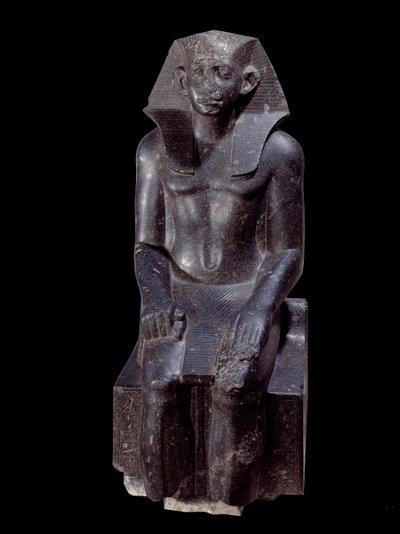 Art égyptien ancien : Statue du roi Sésostris III âgé. Sculpture en diorite vers 1870 av. J.-C. (12e dynastie, vers 1963-1786). De Médamoud (Égypte). Hauteur : 1,200 m. Paris, Musée du Louvre - School Egyptian