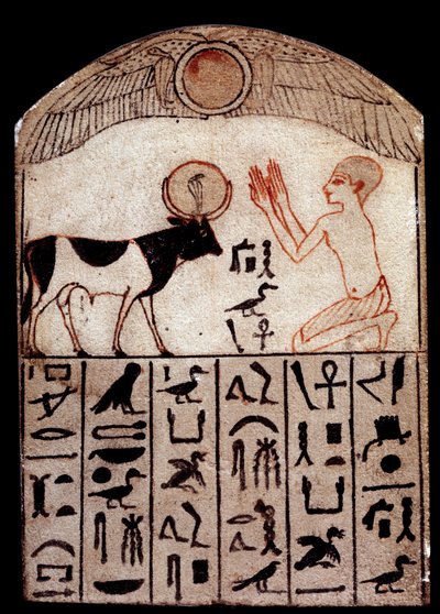 Art ancien : stèle du Sérapéum (calcaire peint). Adoration du dieu Apis. Sculpture en calcaire peint, basse époque (664-332 av. J.-C.), Égypte. Paris, Musée du Louvre - School Egyptian