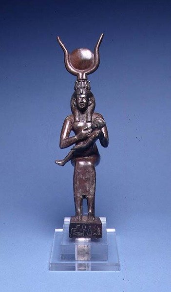 E.122-1954 Iris soignant Horus (vue de face) Égyptien, 715-525 av. J.-C. - School Egyptian