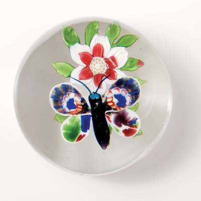 Papillon Baccarat et poids de fleur, l