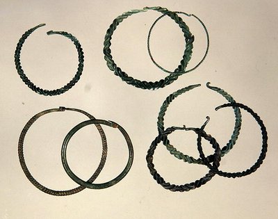 Bijoux trouvés en Nordhessen, période de Hallstatt (métal) - School German