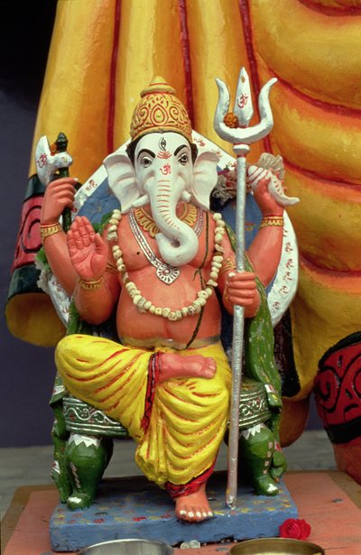 Statue de Ganesh, le dieu éléphant, intronisé - School Indian