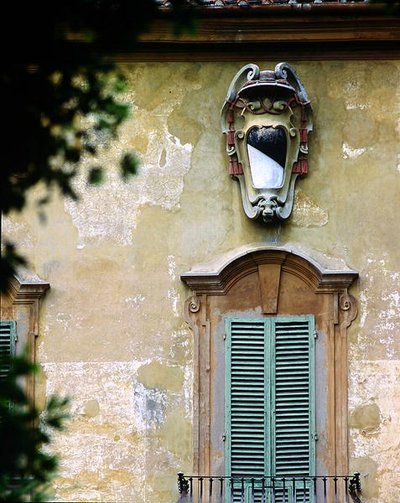 Détail de la façade sud de la Villa la Pietra - School Italian