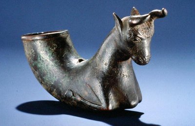Taureau aux jambes repliées, c.550-330 av. J.-C. - School Persian