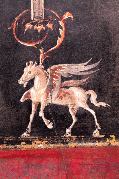 Décoration architecturale avec des chevaux ailés (pegasi), Herculanum - School Roman