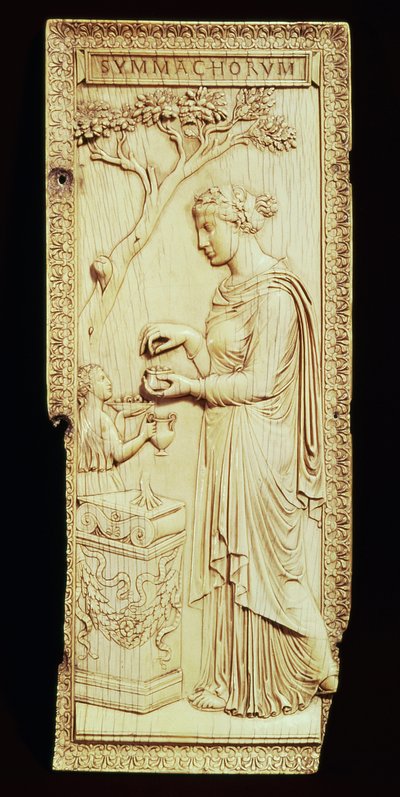 Une feuille du Diptyque des Symmachi, nommé d