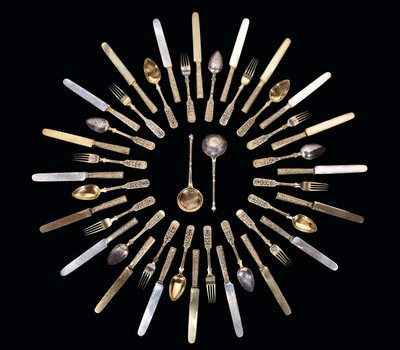 Un service de couverts en argent doré et niellé - School Russian
