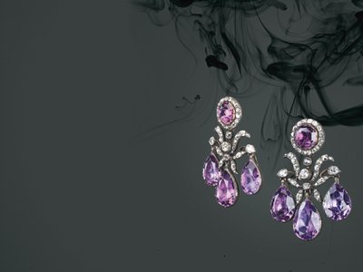Paire historique de pendants d