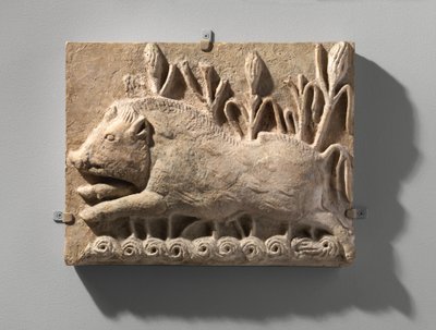 Panneau mural avec un sanglier chargeant, vers VIe siècle après J.-C. - School Sasanian