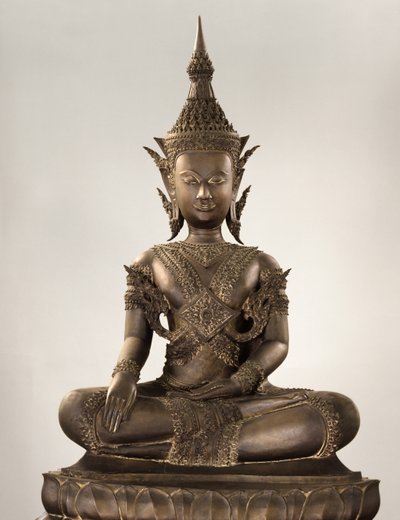 Bouddha grandeur nature en tenue royale - School Siamese