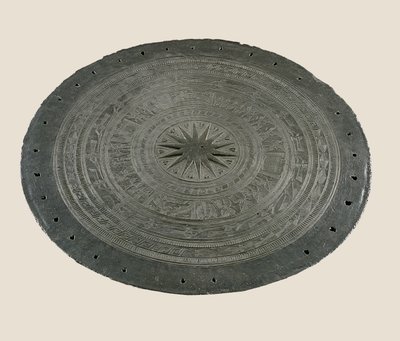 Détail du sommet du tambour Dong Son, IIe-Ier siècle av. J.-C. (bronze) - School Vietnamese