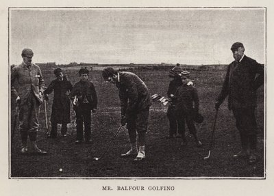 Le politicien conservateur britannique Arthur Balfour jouant au golf - Scottish Photographer