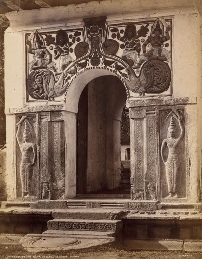 Entrée des terrains de Nata Dewale, Kandy - Scowen and Co.