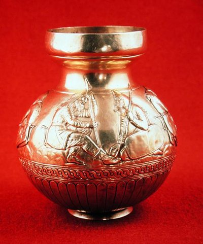 Cruche avec des scènes de la vie scythe, de Kul Oba en Crimée, Ukraine - Scythian