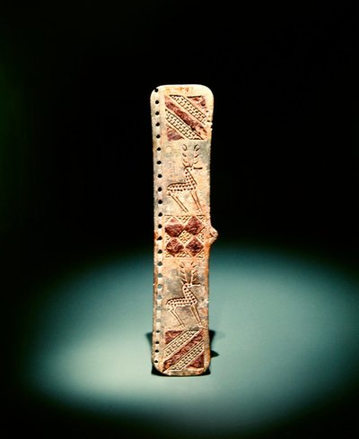 Fermoir de ceinture gravé avec ornement géométrique et cerfs, début du 1er millénaire av. J.-C. - Scythian Scythian