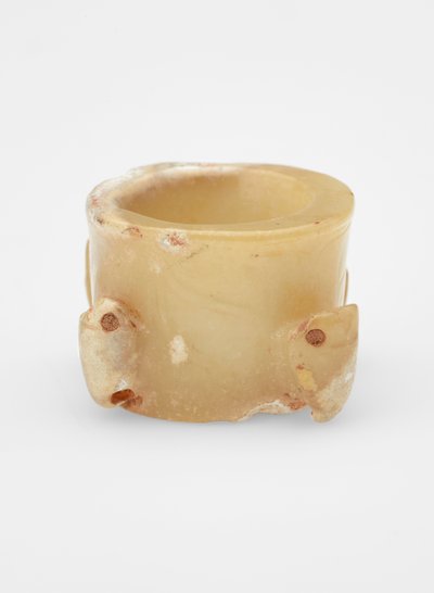 Perle avec masques, vers 1600-1050 av. J.-C. - Shang Dynasty Chinese School